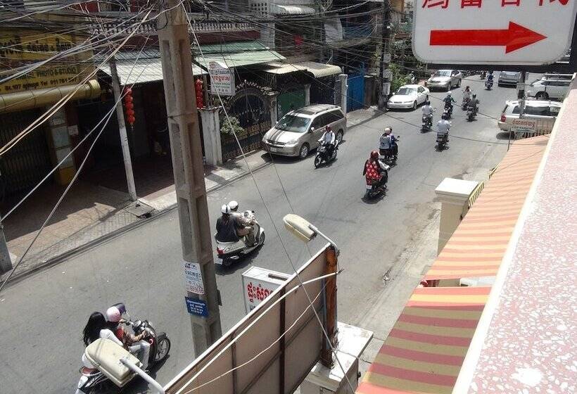 פנסיון Hong Phann Guest House