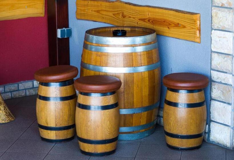 膳宿费 Plitvice Palace