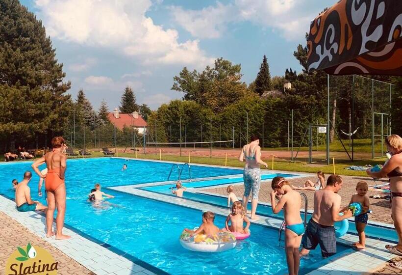 ペンション Slatina