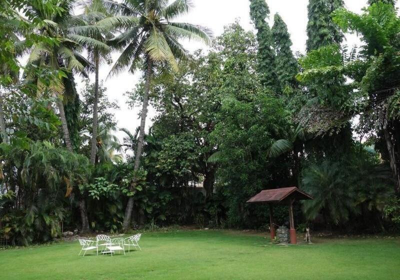 پانسیون The Big House  A Heritage Home