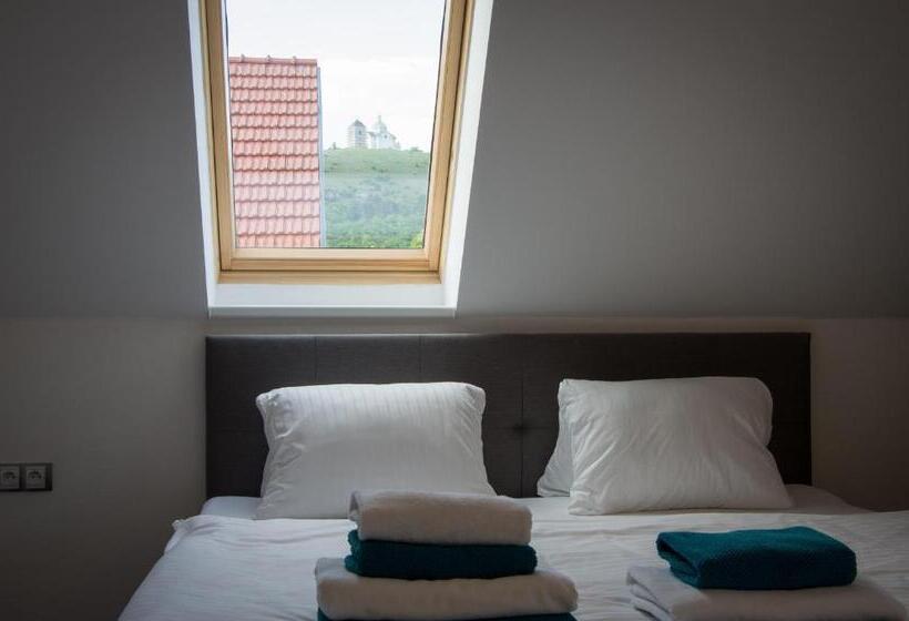 ペンション Villa Kiwi