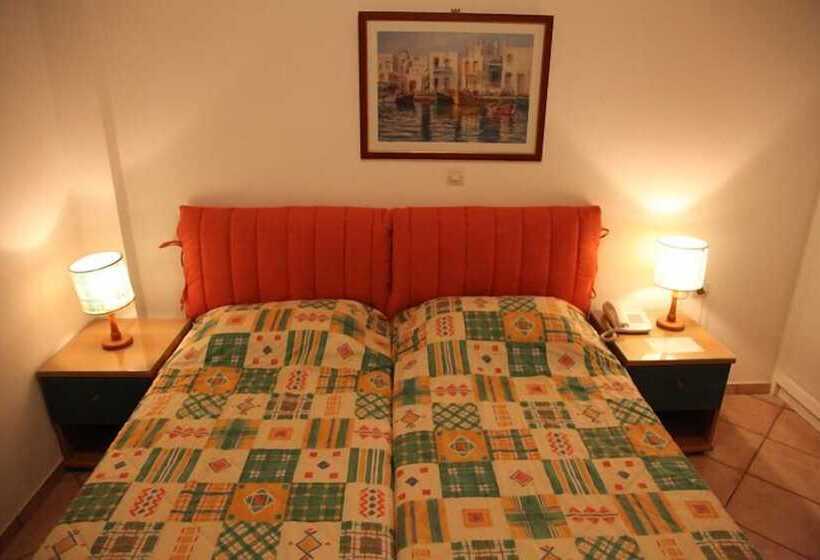 Terpsichore Apartments