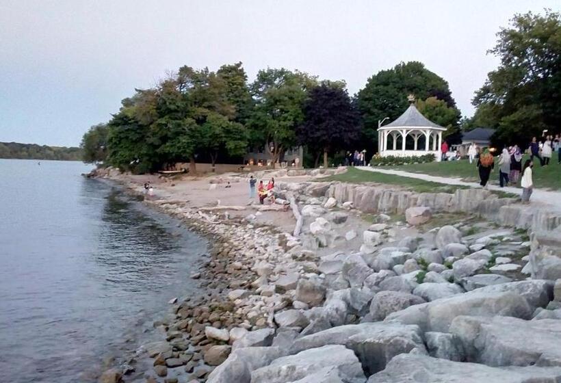 The White House Boutique B&b