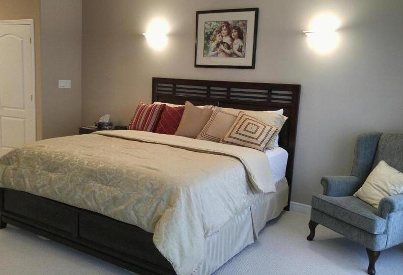 The White House Boutique B&b