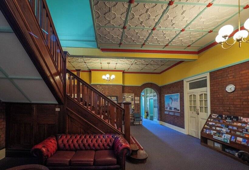 هاستل Yha Newcastle Beach