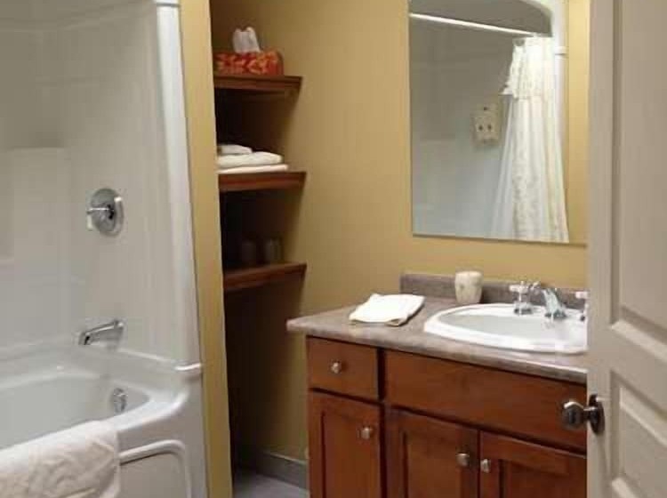 Antique Slumber Old Town Bed & Breakfast