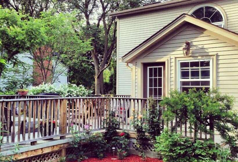 Antique Slumber Old Town Bed & Breakfast