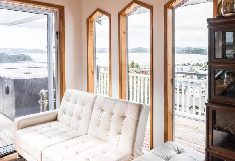 ベッドアンドブレックファースト Marlin House