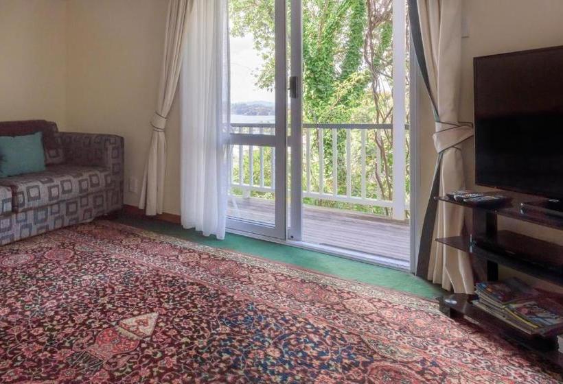 ベッドアンドブレックファースト Marlin House