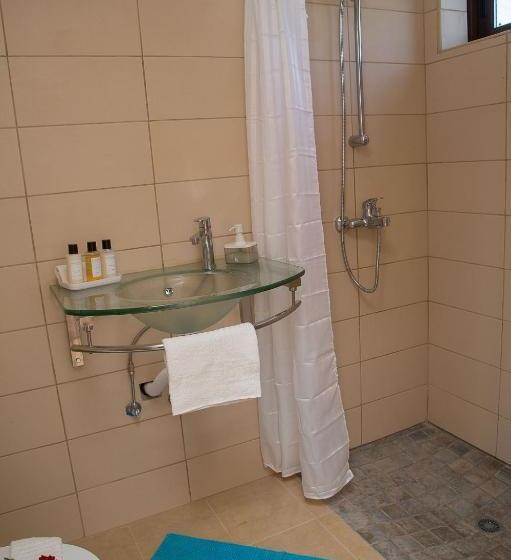 Coral Bay Sunlove Villa