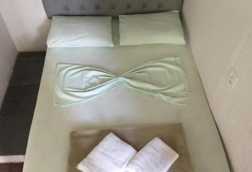 Da Orla Pampulha Hostel