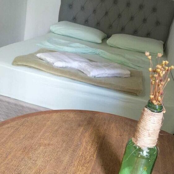 Da Orla Pampulha Hostel