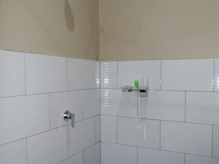 호텔 Artati Lombok Bungalows & Restaurant