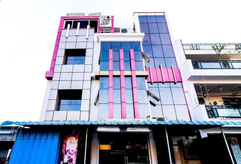 هتل Shri Sai Residency