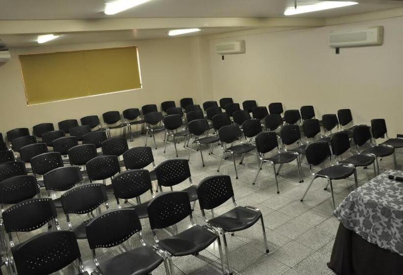 ホテル Crystal Plaza