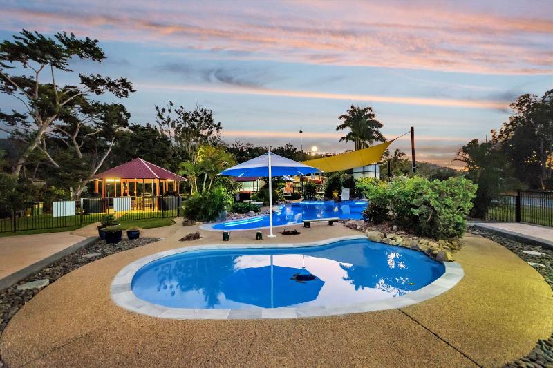 בית מלון כפרי Discovery Parks  Airlie Beach