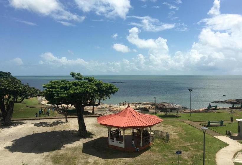 هتل Hôtel Des Amandiers