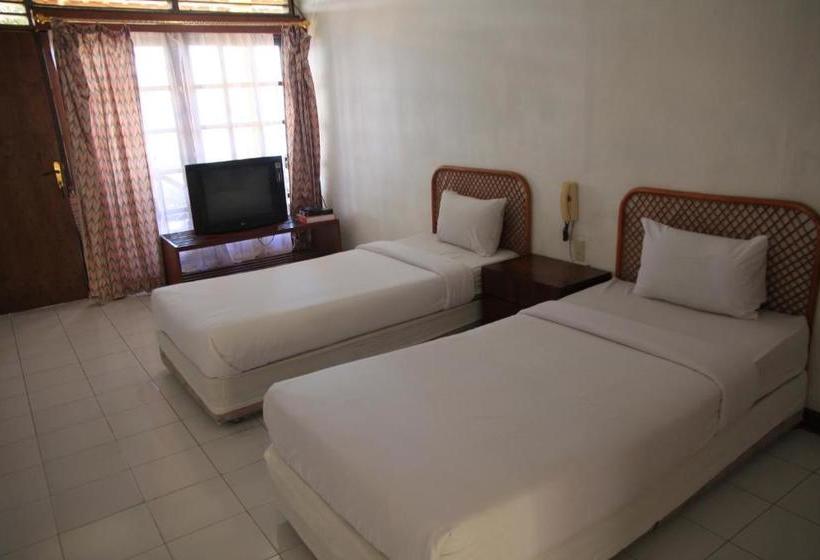 酒店 Pandu Lakeside  Tuktuk