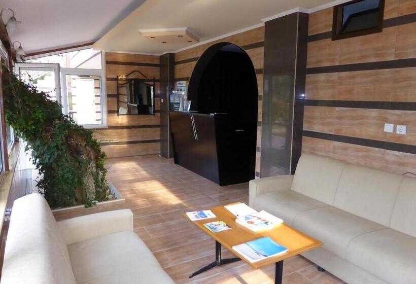 בית מלון כפרי Porto Matina