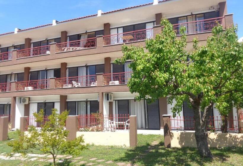 בית מלון כפרי Porto Matina