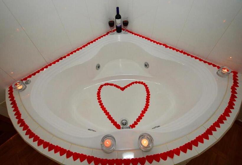 בית מלון כפרי Pousada Cantinho Colibri