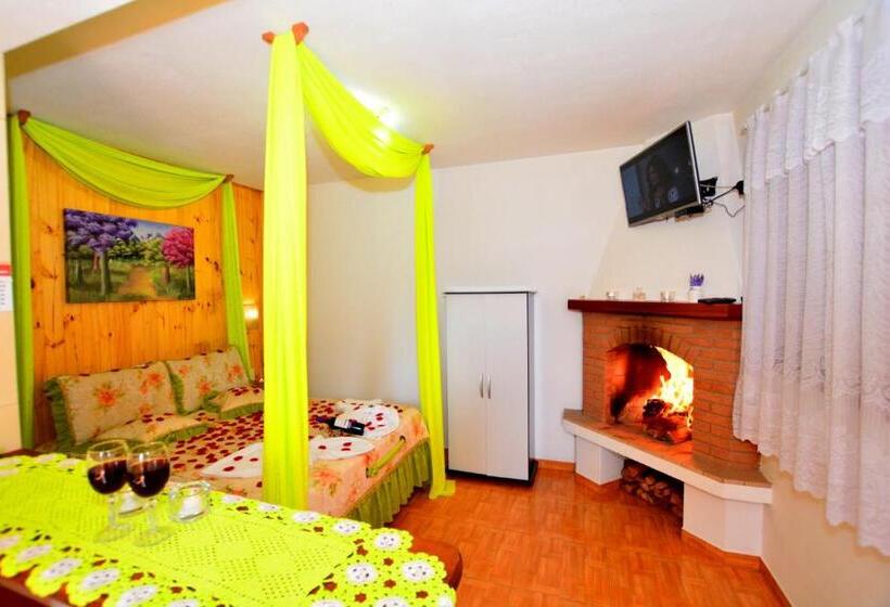 בית מלון כפרי Pousada Cantinho Colibri