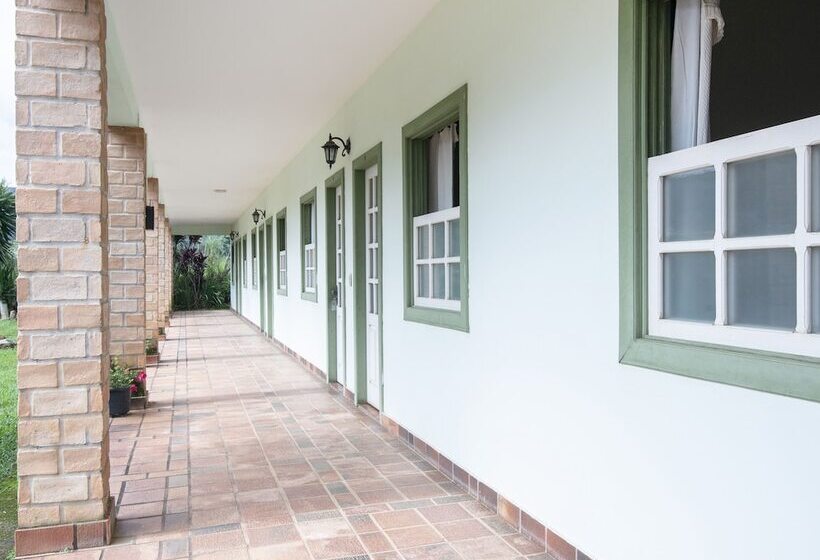 호텔 Pousada Serra Do Ouro