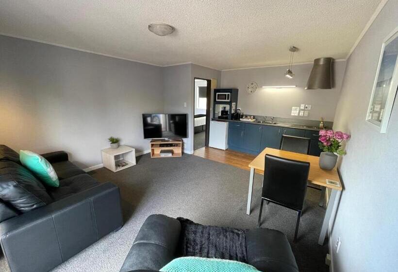 مُتل Hacienda Motor Lodge