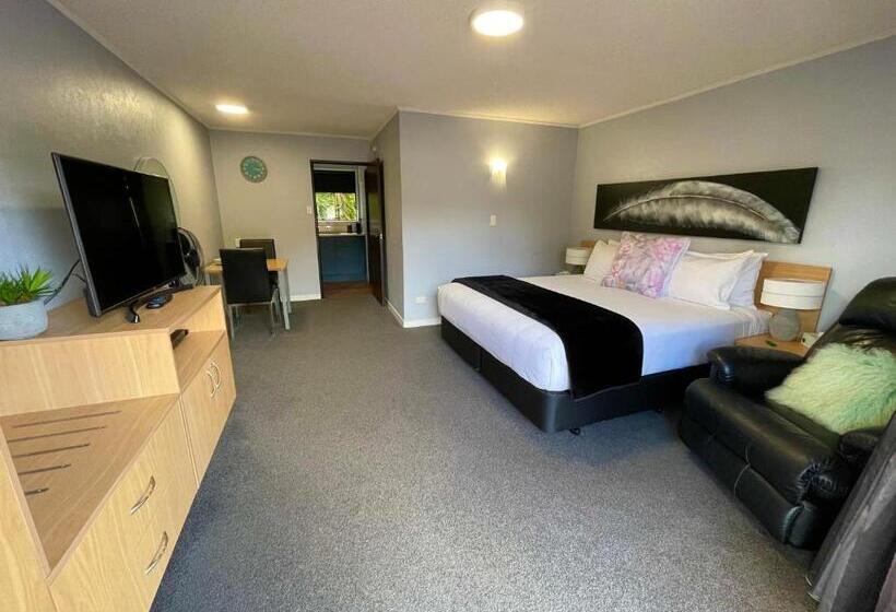 مُتل Hacienda Motor Lodge