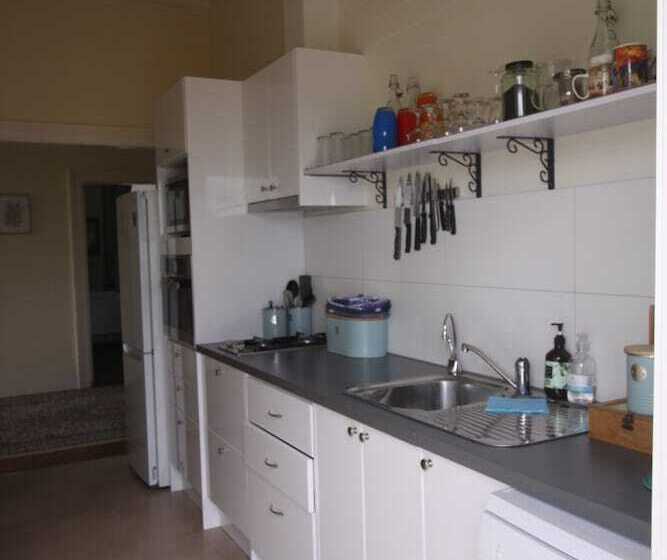 پانسیون Riversleigh House