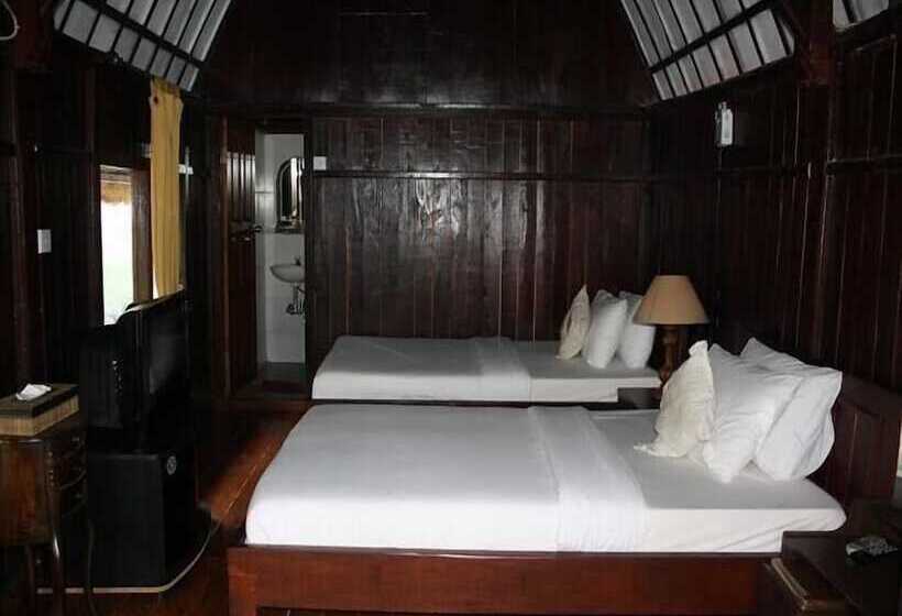 אתר נופש Batur Lakeside Huts