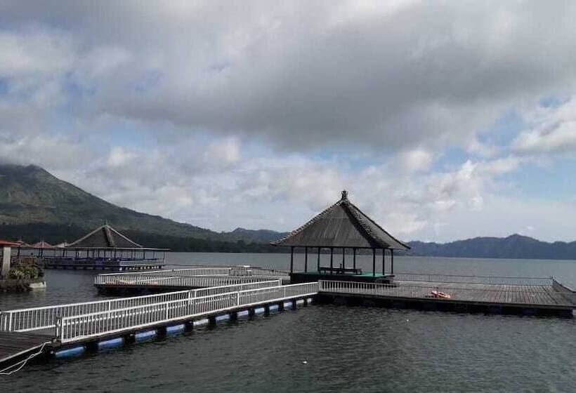 אתר נופש Batur Lakeside Huts