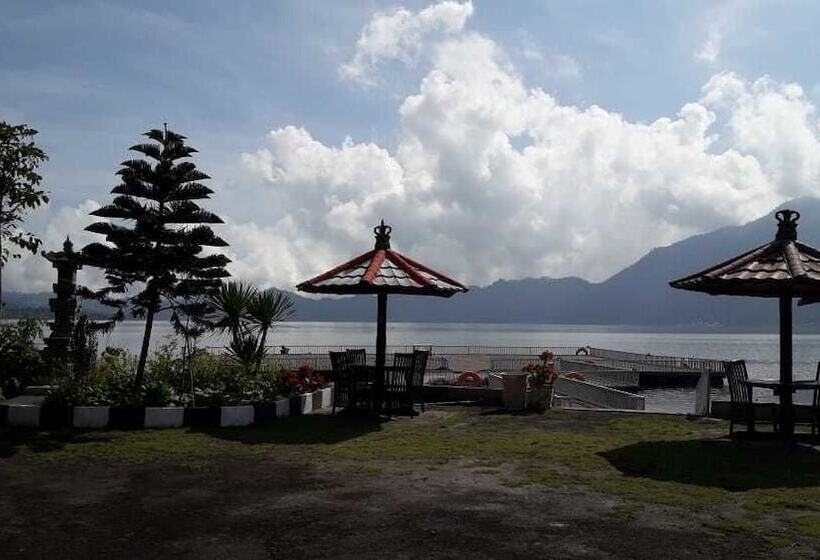 אתר נופש Batur Lakeside Huts