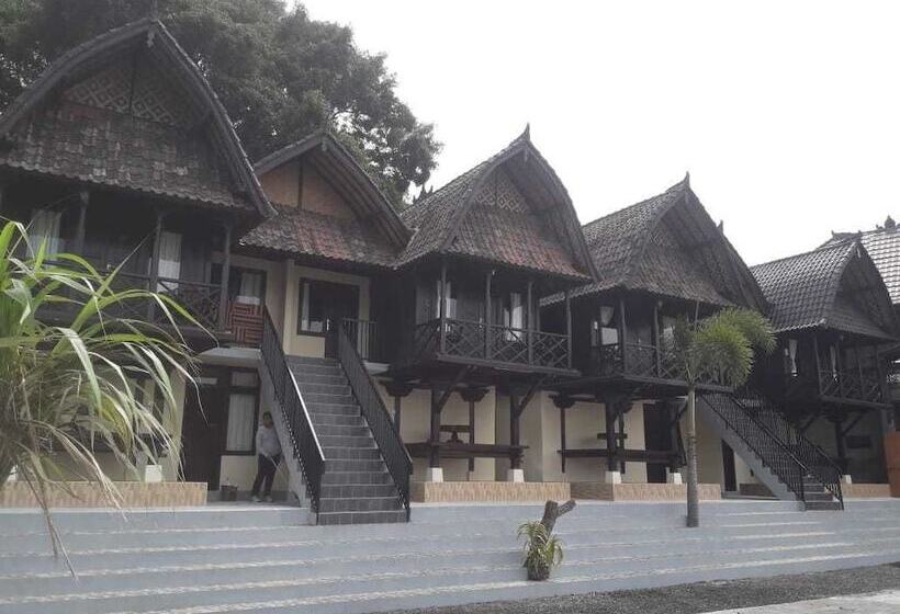 אתר נופש Batur Lakeside Huts