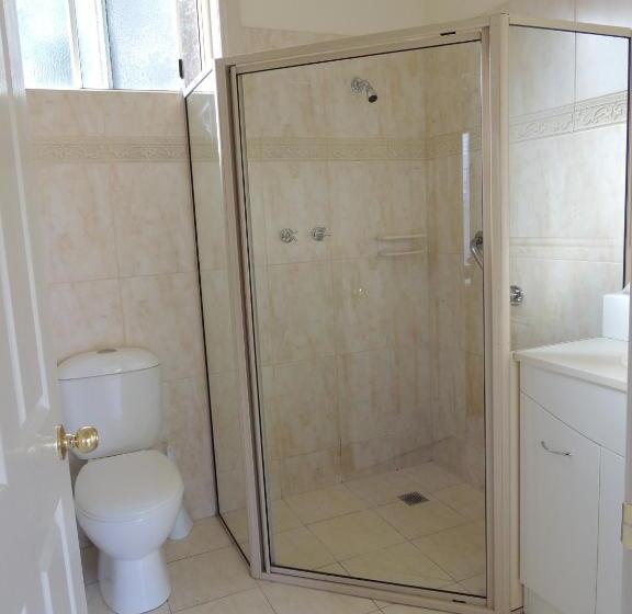 فندق Riverview At Ross