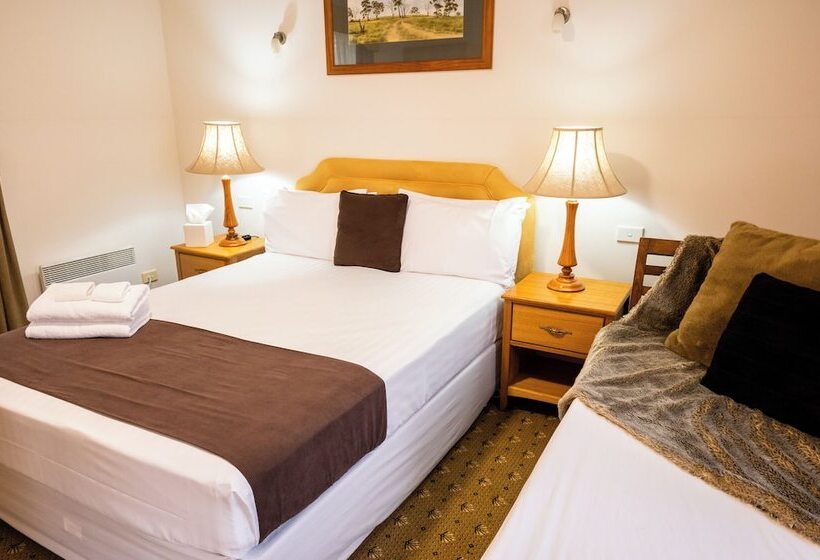 فندق Riverview At Ross