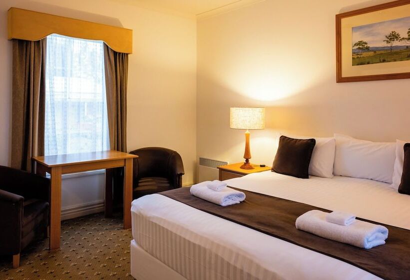 فندق Riverview At Ross