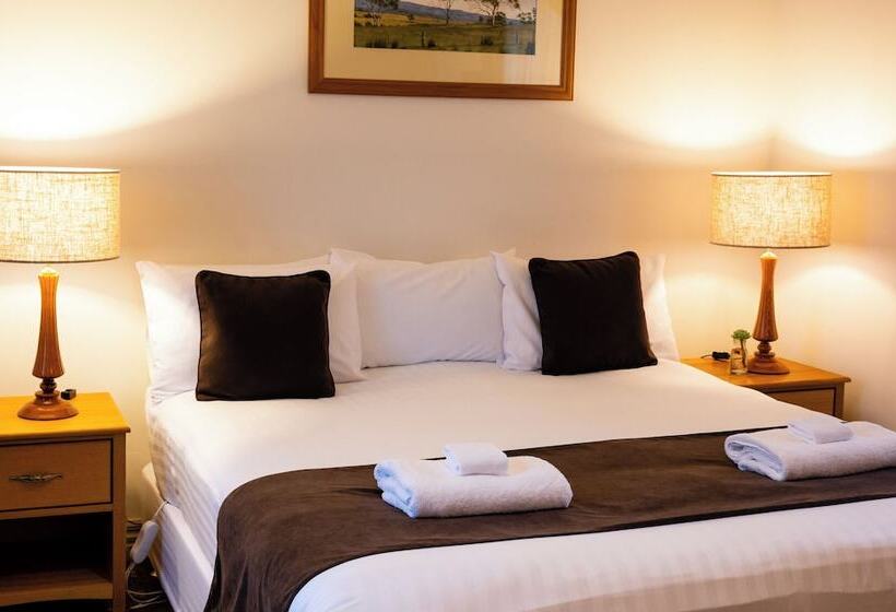 فندق Riverview At Ross