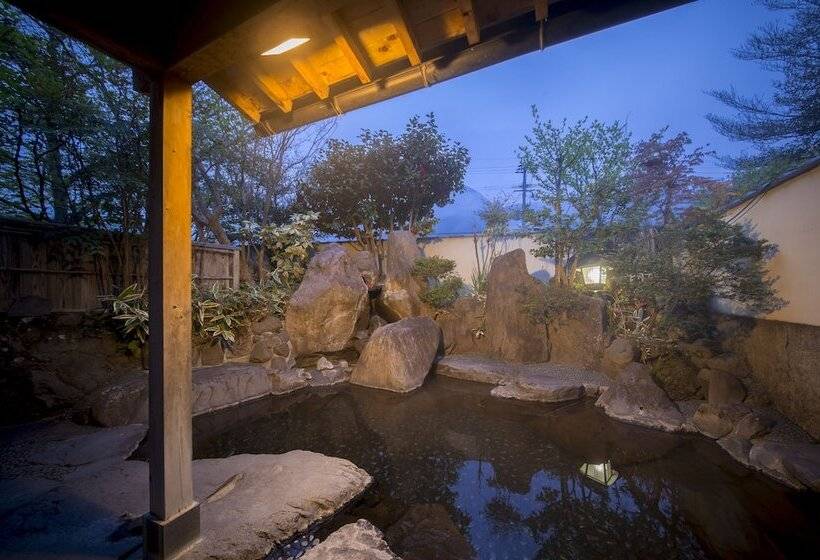 Рёкан Oyado Nakaya