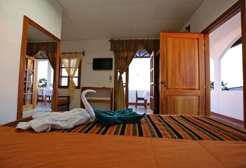 The Galapagos Pearl B&b