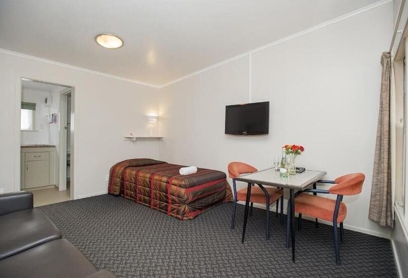 Travellers Inn Motel