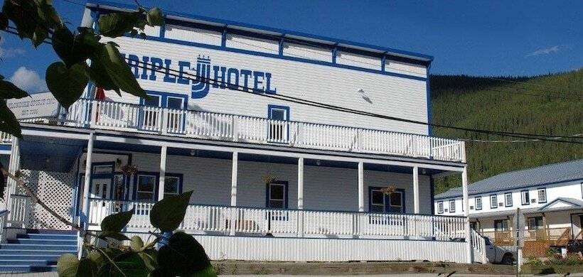 Triple J Hotel & Cabins