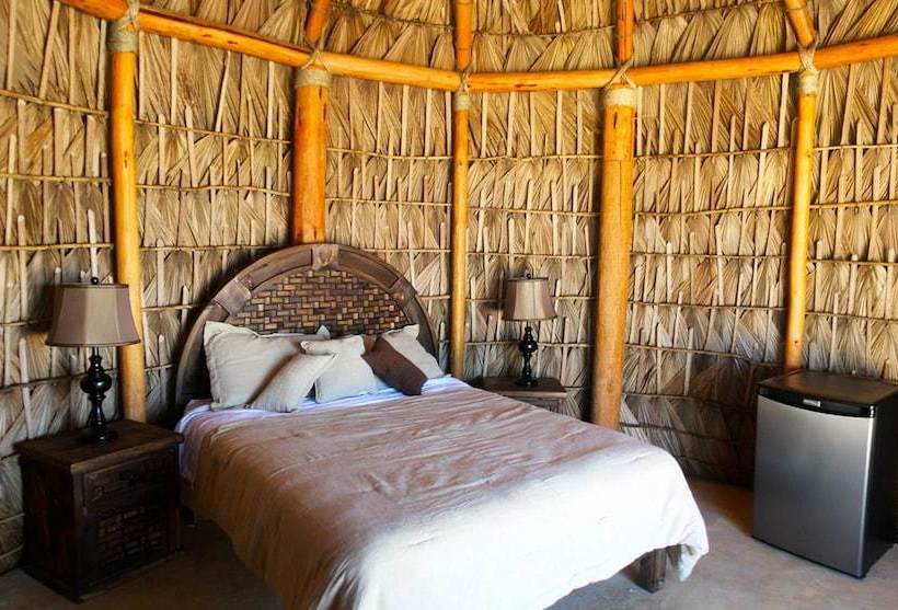 旅馆 Mayan Village Beach Front