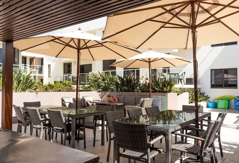 Bayview Beachfront Apartments, In Town Right On The Beach