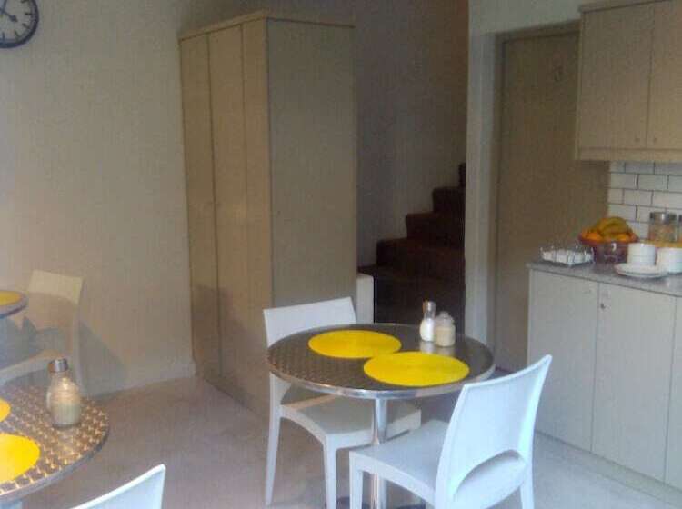 ベッドアンドブレックファースト 22 On Rose