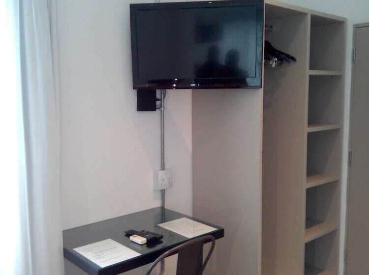 ベッドアンドブレックファースト 22 On Rose