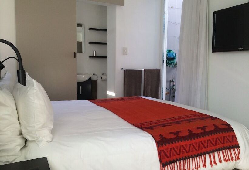 ベッドアンドブレックファースト 22 On Rose