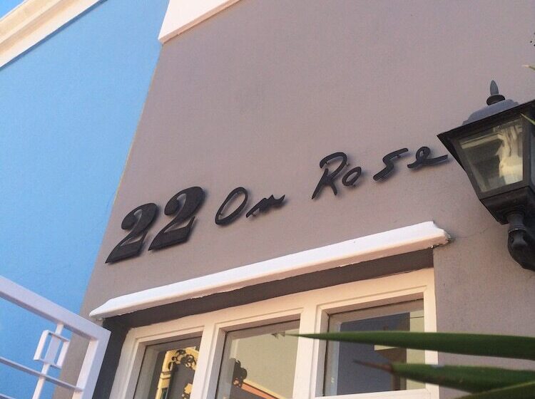 ベッドアンドブレックファースト 22 On Rose