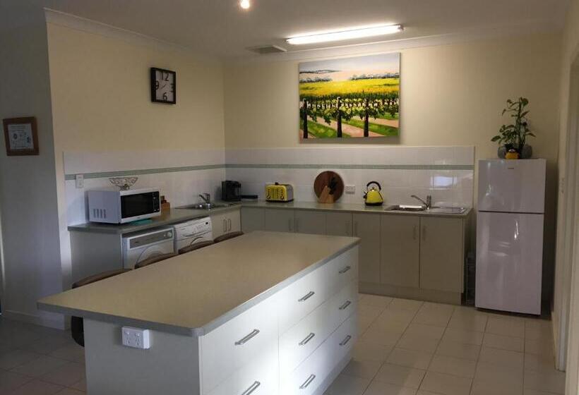 ベッドアンドブレックファースト Lyreen's Apartment