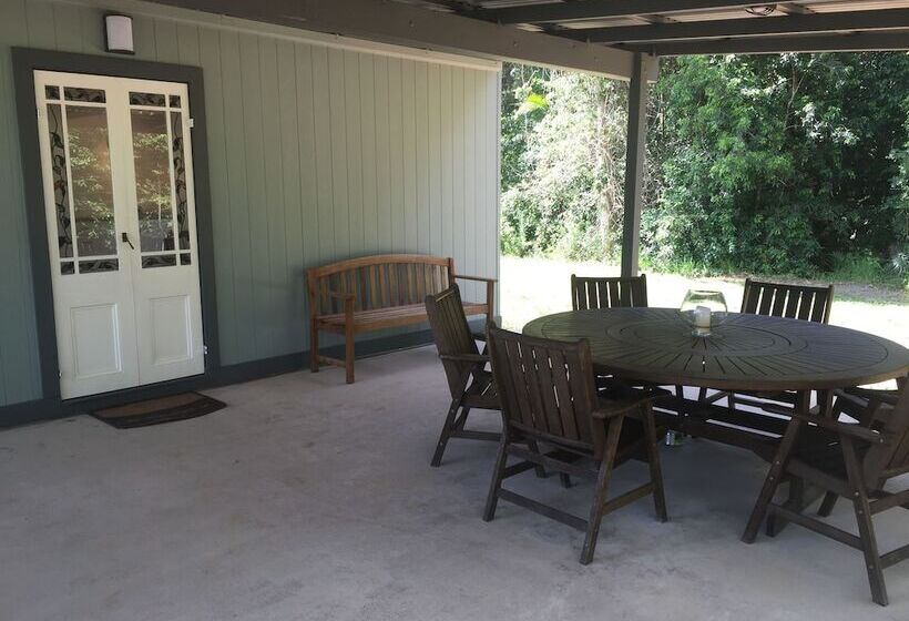 Blackwattle Farm B&b And Farm Stay